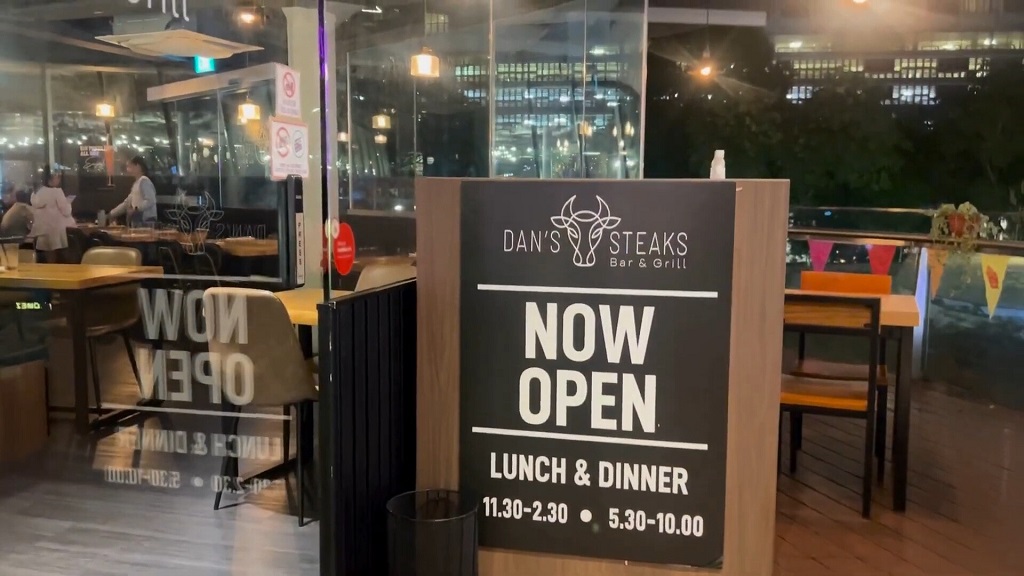 Dan’s Steaks bar and grill in Singapore