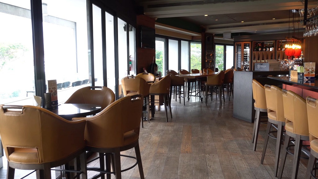 Wooloomooloo Steakhouse in Singapore
