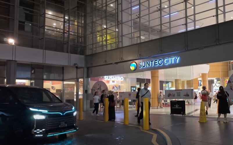 Building of Suntec City shopping mall